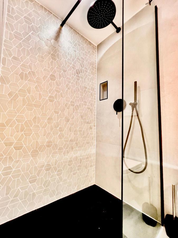 DUPLEX LE GESÙ - HEART OF OLD TOWN - MODERN - WiFi - CLIM Appartamento Nizza Esterno foto