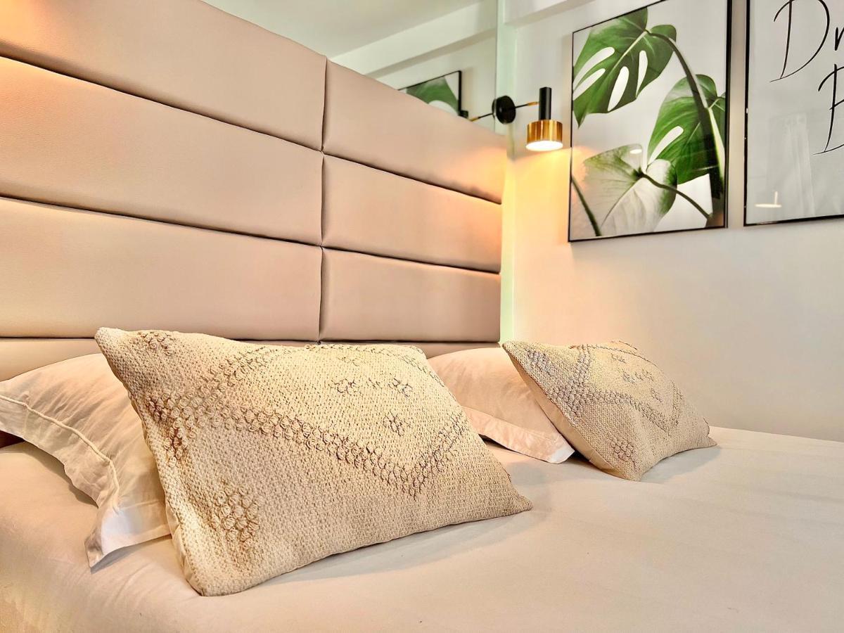 DUPLEX LE GESÙ - HEART OF OLD TOWN - MODERN - WiFi - CLIM Appartamento Nizza Esterno foto