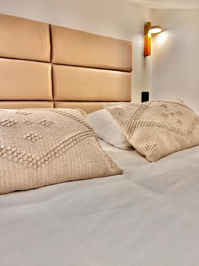DUPLEX LE GESÙ - HEART OF OLD TOWN - MODERN - WiFi - CLIM Appartamento Nizza Esterno foto
